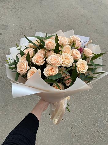 Букет Кремовые розы Латте в Красноуфимске